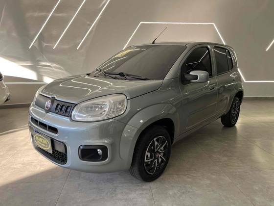 FIAT UNO 1.0 EVO ATTRACTIVE 8V FLEX 4P MANUAL FIAT UNO 1.0 EVO ATTRACTIVE 8V FLEX 4P MANUAL